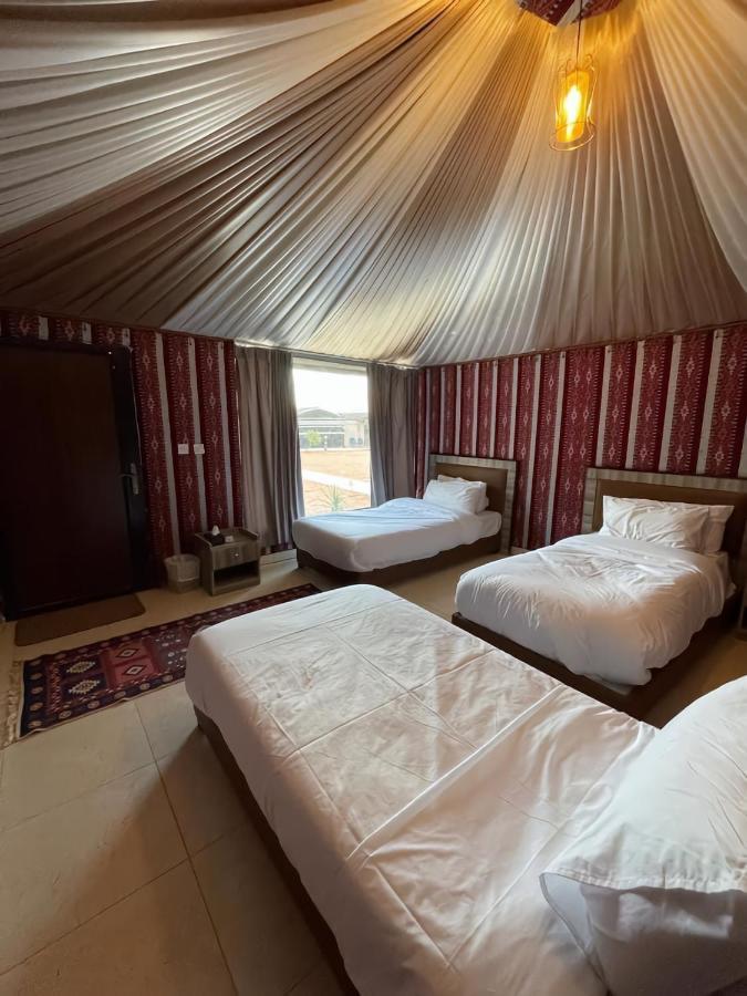 مخيم جبل بردى Jabal Burdah Camp Hotel Wadi Rum Exterior photo